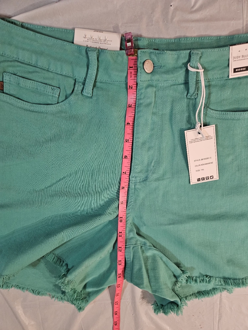 Judy Blue Aquamarine Mid Rise Frayed Hem Denim Shorts Size 3XL - Picture 6 of 15